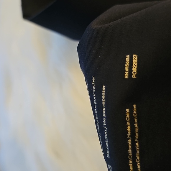 Honeylove Black Seamless Bra. Size 1X. Bonnet Cup. - Picture 4 of 5